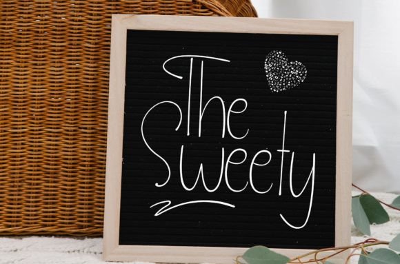The Sweety: A Script Handwritten Font That Elevates Brand Design